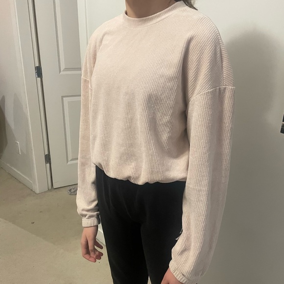 Women's Cream Top - Picture 2 of 4